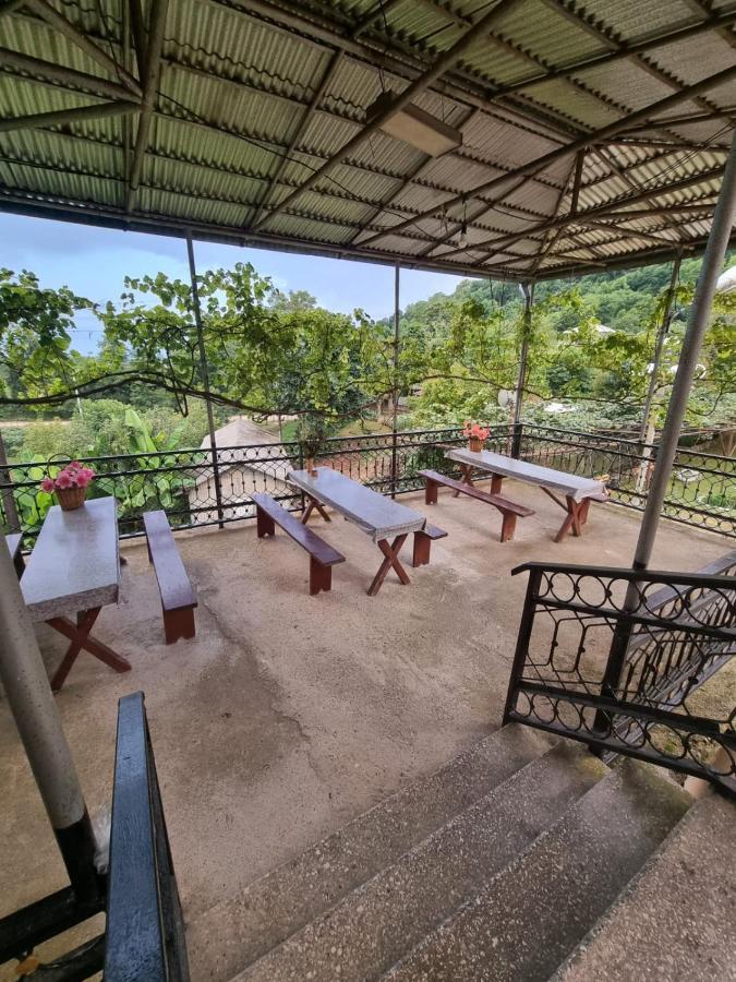 Guesthouse At Oleg'S Zolotoy Bereg กูเดาทา ภายนอก รูปภาพ