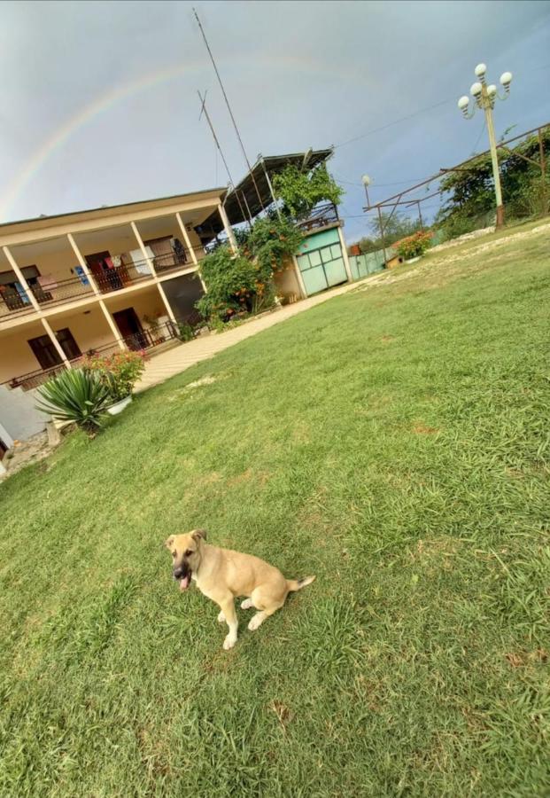 Guesthouse At Oleg'S Zolotoy Bereg กูเดาทา ภายนอก รูปภาพ